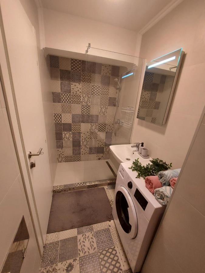 Panorama Apartment *